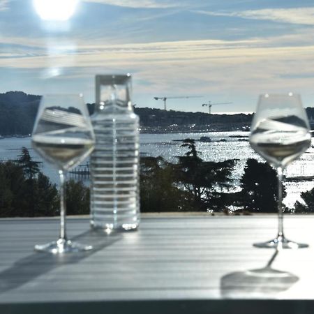 Studio Avec Vue Mer Et Terrasse La Seyne-sur-Mer Kültér fotó